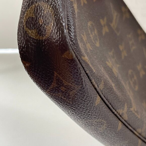 Louis Vuitton Monogram Pochette Accessoires Pouch (2220) - Picture 7 of 12